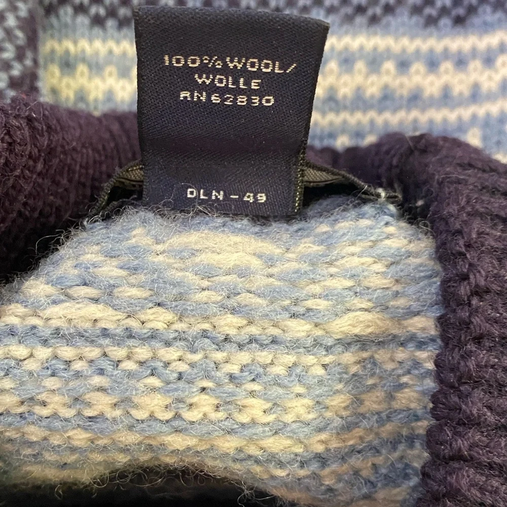 VINTAGE LANDS’ END Blue and White 100% Wool Fair Isle Nordic Crew Neck Sweater L - Picture 4 of 6